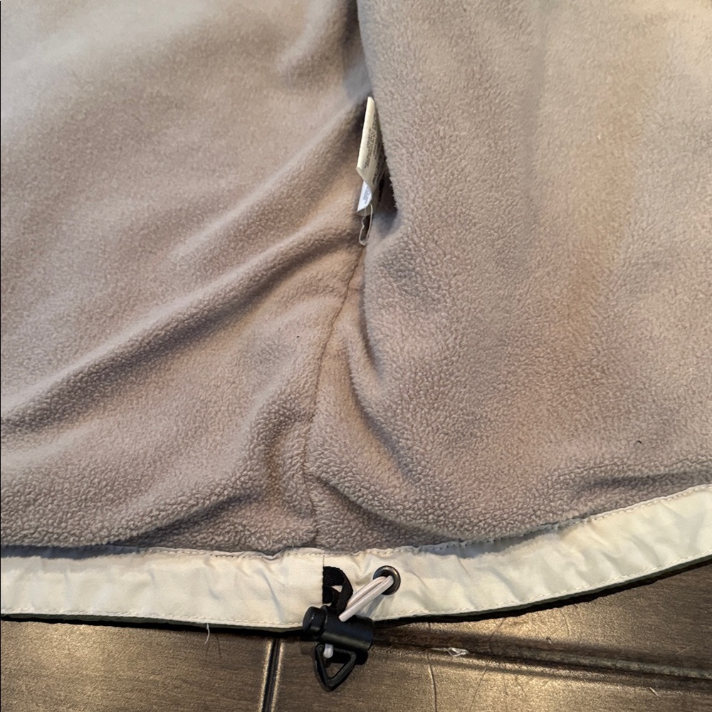 Columbia Cross Terra Interchange Jacket in green and beige - Picture 8 of 12